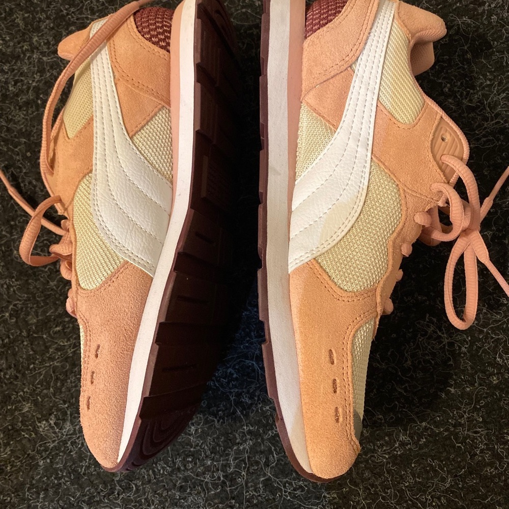 NEW Puma Sneakers soft optimal comfort uS 5.5C EuR 37.5 /shoes / Gym No Box Pink - Picture 5 of 8